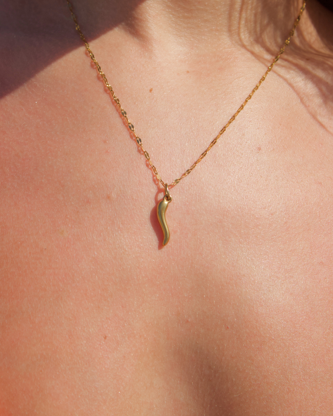 Collier Hot Girl