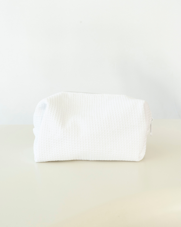 Makeup bag blanche