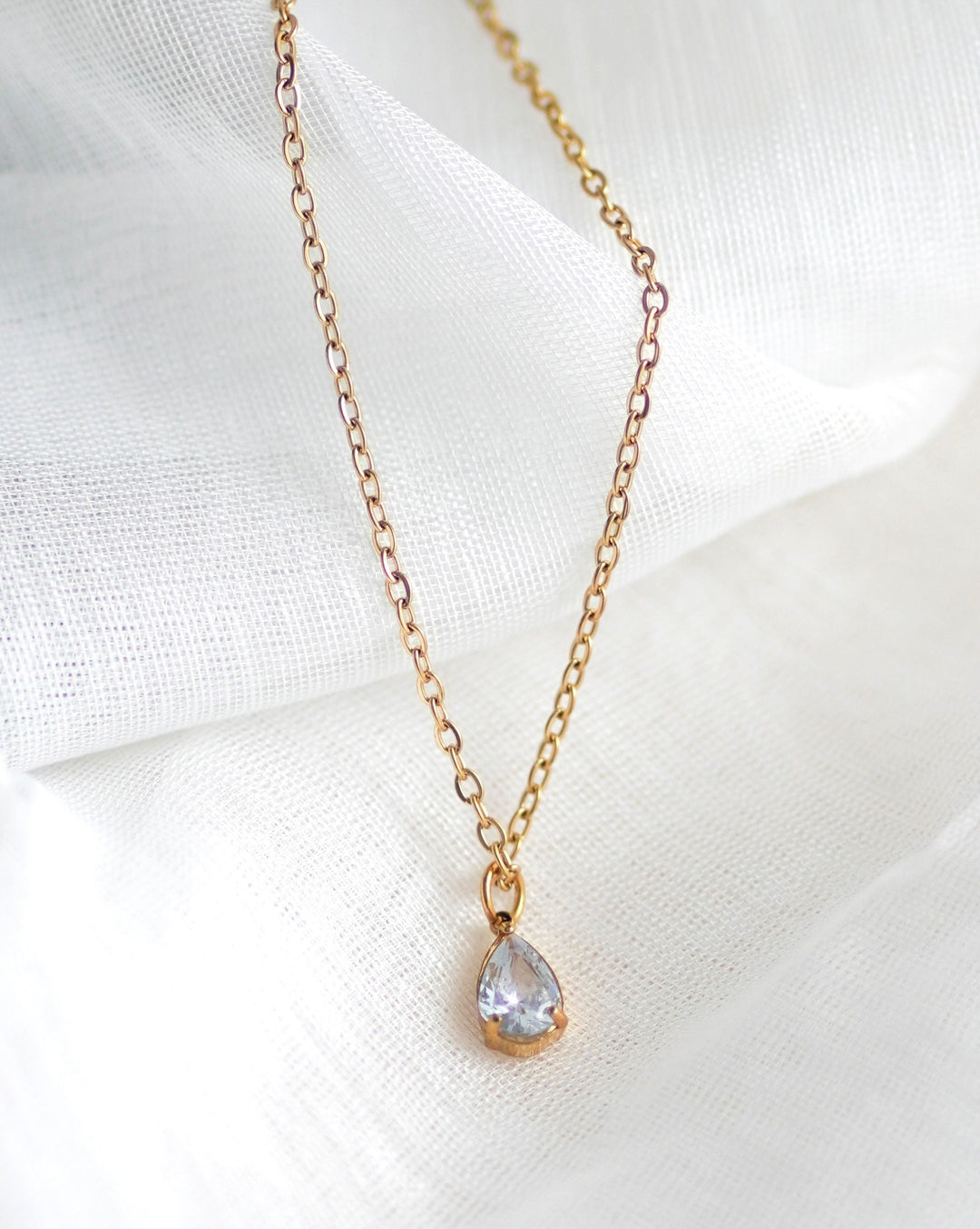 Water drop necklace