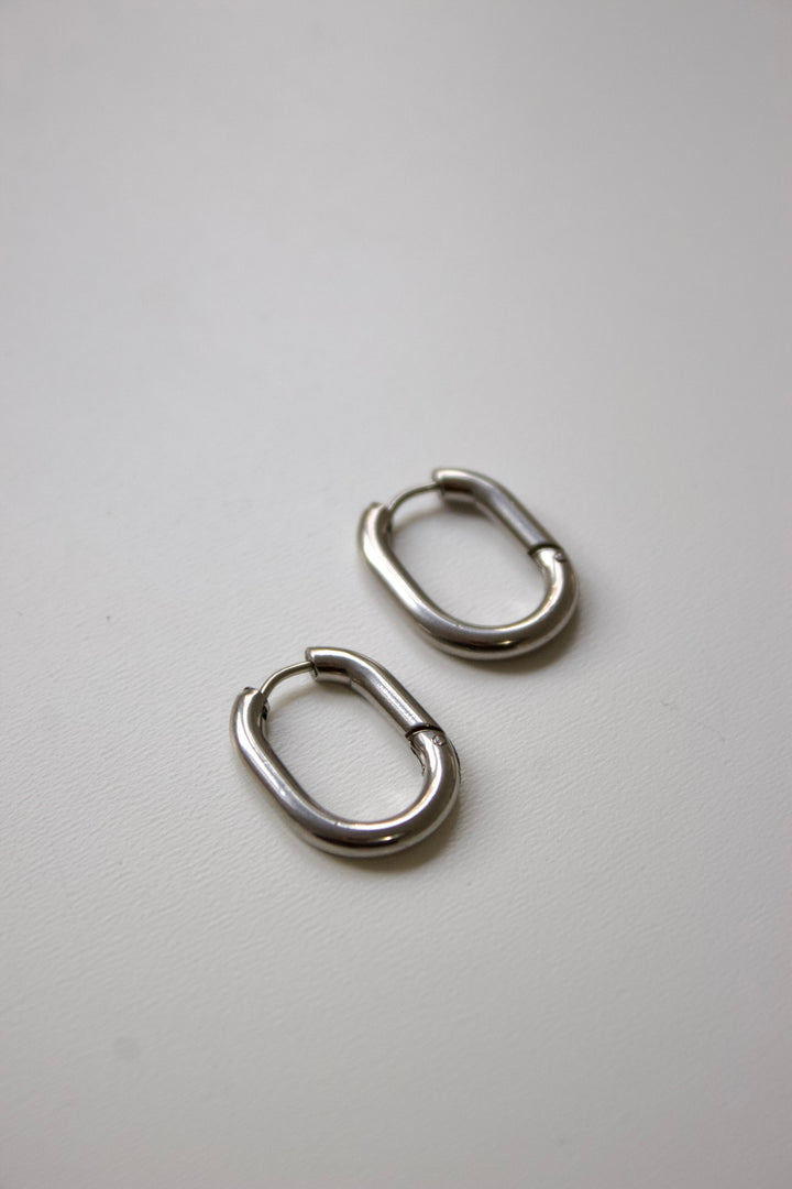 Oval Hoops