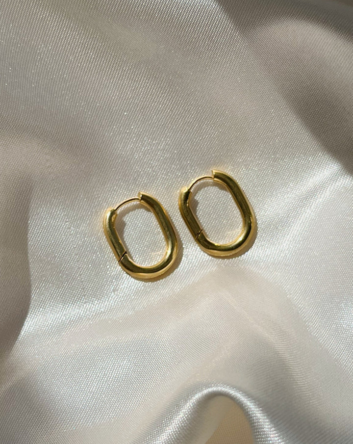 Oval Hoops