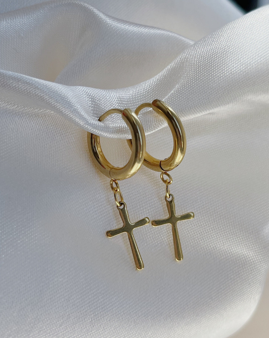 Personalization of earrings