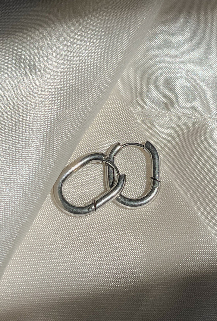 Oval Hoops