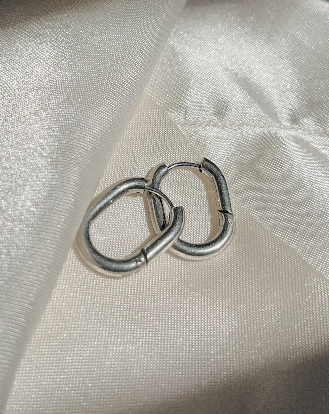 Oval Hoops