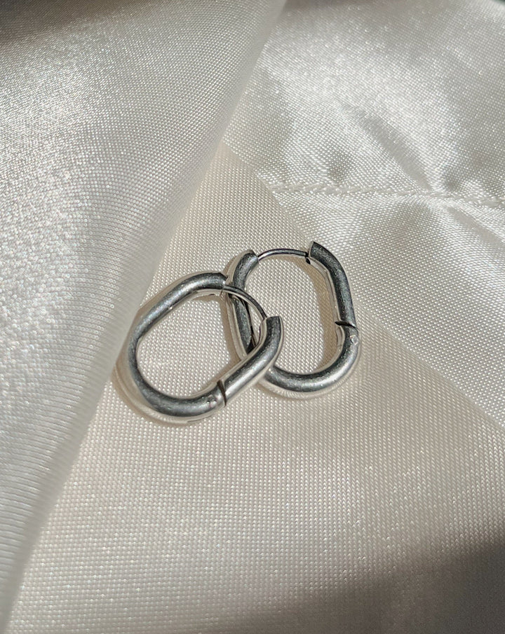 Oval Hoops