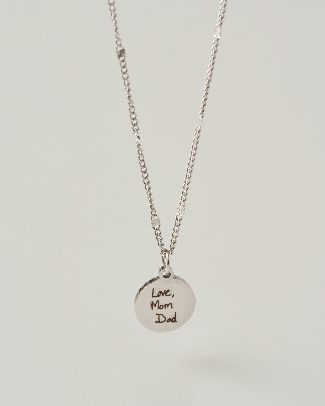 Gravure - Mot à la main