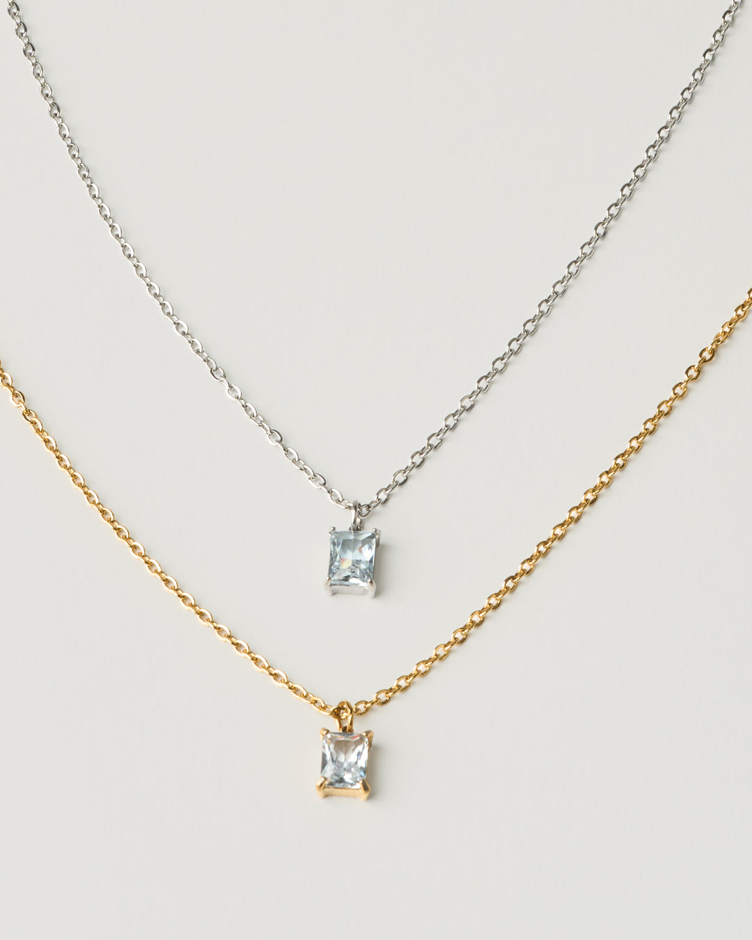 Collier Huggie