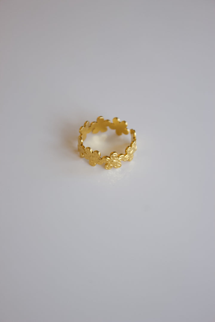 Flower ring