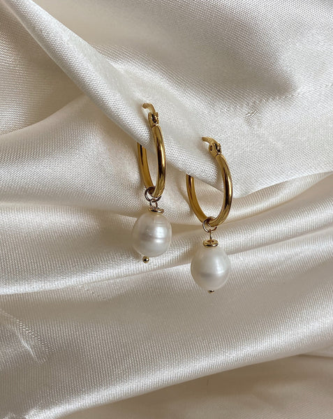 Pearls hoops
